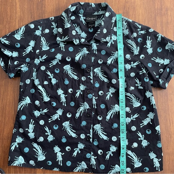 Coraline Hot Topic Shirt Womens Juniors Small Button Short Sleeve Ghost Children - Picture 10 of 12